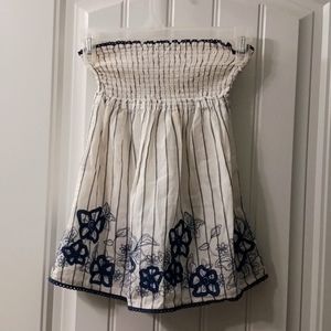 💙🤍  MOVING SALE!!!          Abercrombie and Fitch Sleeveless Top